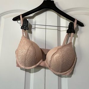 Victoria’s Secret Very Sexy Push-Up Bra 34C Rose beige